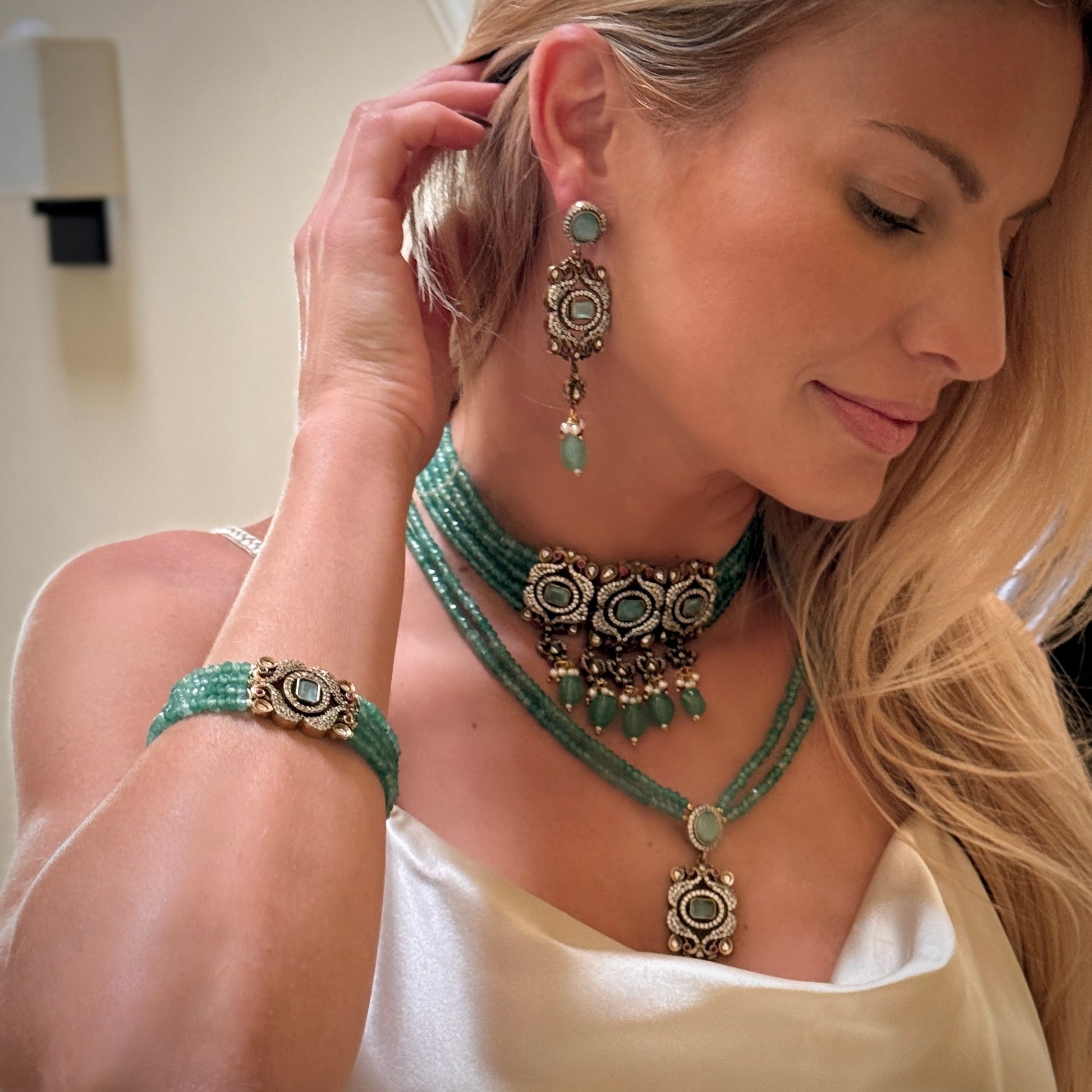 Ideal for the woman who celebrates bold elegance and artistic heritage, the Emma Choker is a powerful statement piece that channels the spirit of circus artistry, feminine strength, and timeless beauty. Embrace the legacy of Emma Saïd Ben Mohamed with a piece that transcends time and trend. 