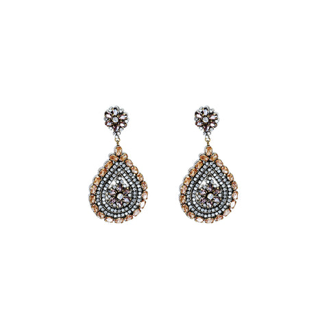 Champagne and white stones tear drop earrings dangling. Maheswary Collection, Suhasini hanging earrings for gala and red carpet for any occasion, by Veronica Tharmalingam . Oscars, Emmy, Editorials